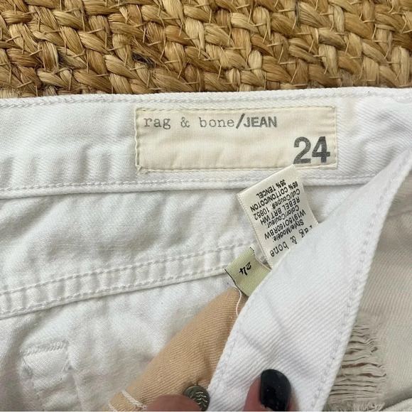 RAG & BONE White Rolled Up Frayed Denim Shorts Size 24 Distressed - Picture 2 of 3